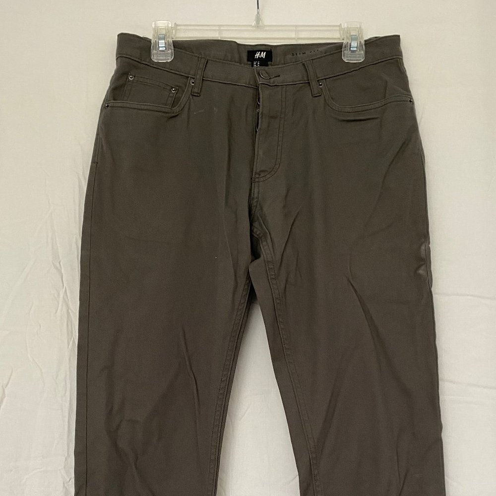 H&M - Mens pants - Size 31 (Slim Fit)